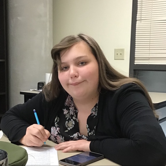 Meet your Posher, Ella - Picture 1 of 1